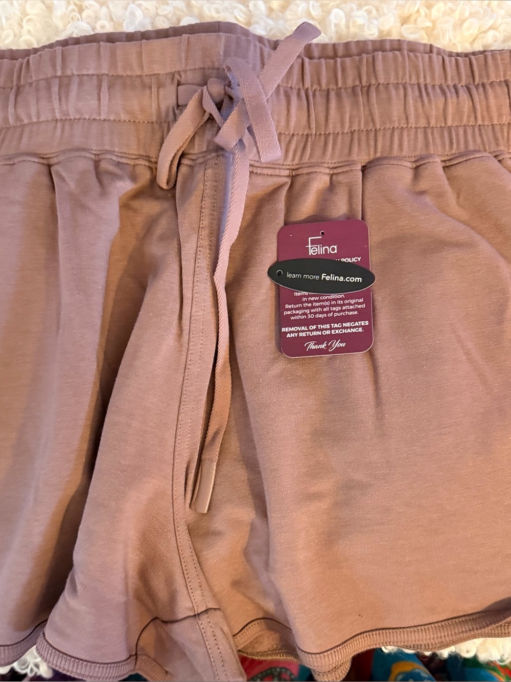 Plush Textured shorts in XL. Relaxed and Comfortable.